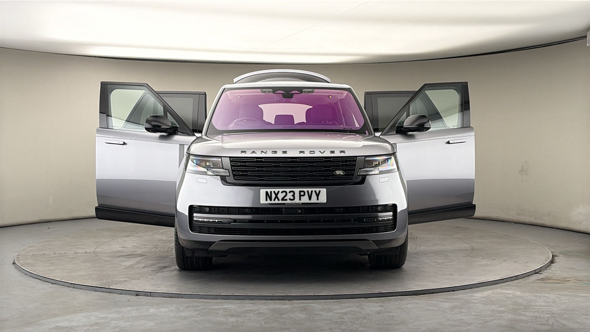 More views of Land Rover Range Rover