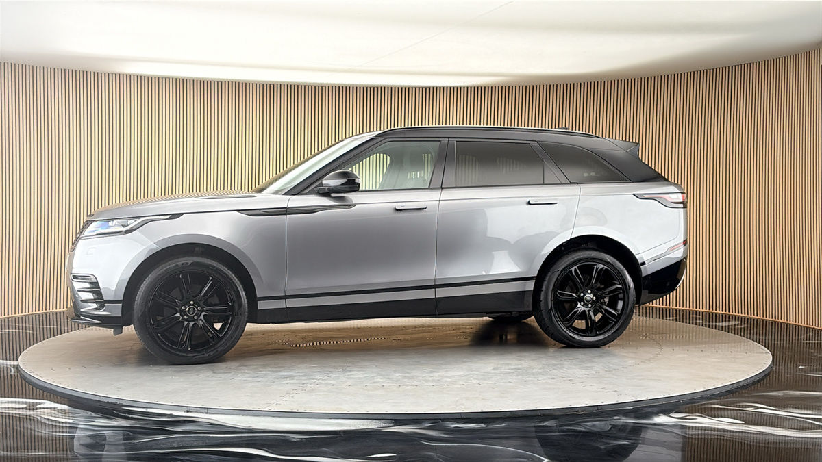 More views of Land Rover Range Rover Velar