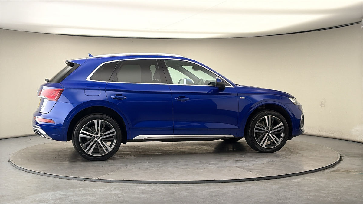 More views of Audi Q5