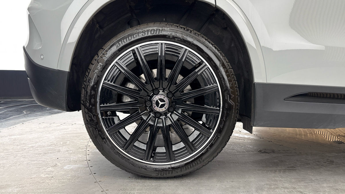 Mercedes-Benz GLA Image 10