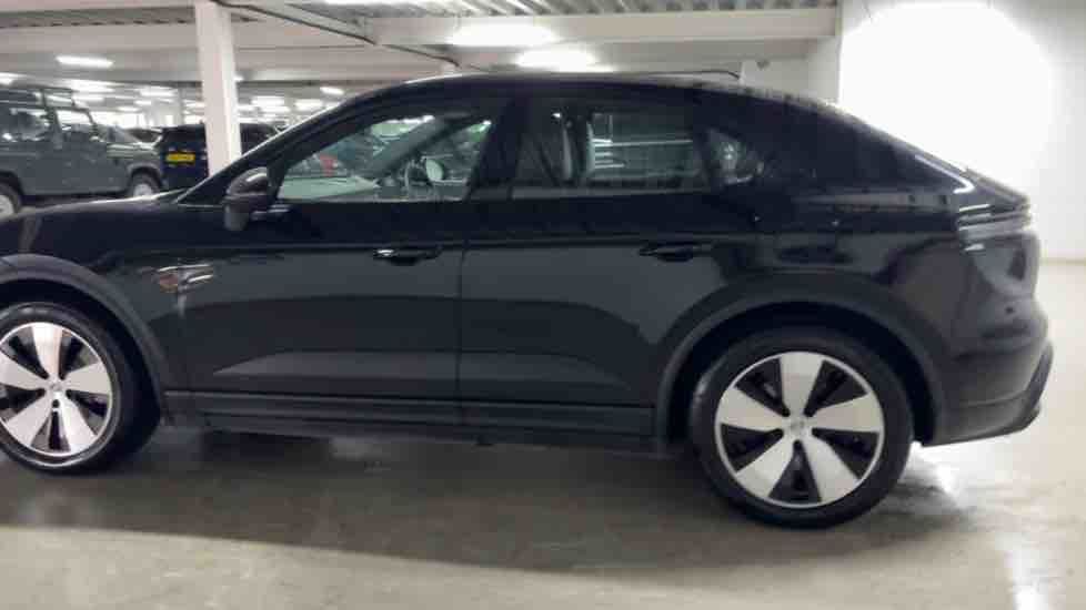 More views of Porsche Macan