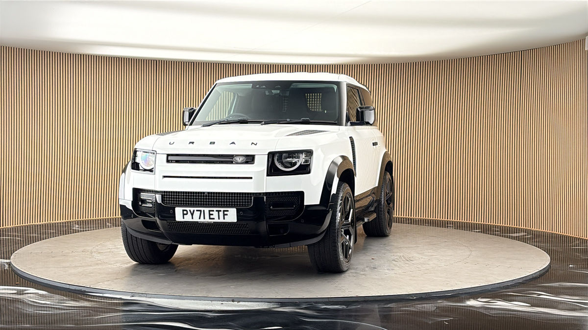More views of Land Rover Defender 90