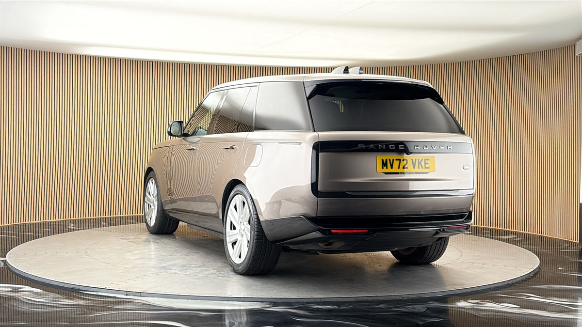 More views of Land Rover Range Rover