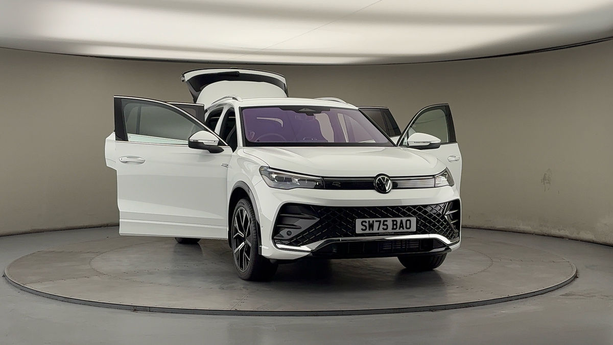 More views of Volkswagen Tiguan