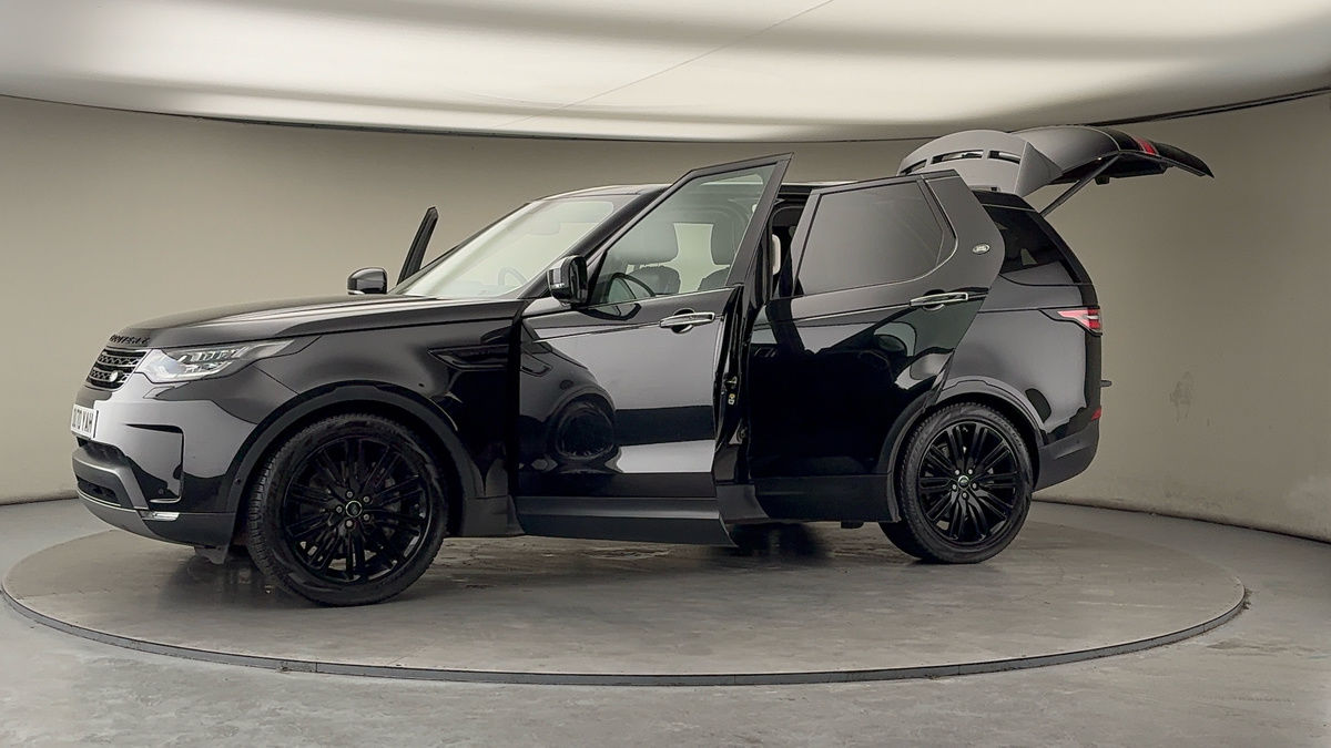 More views of Land Rover Discovery