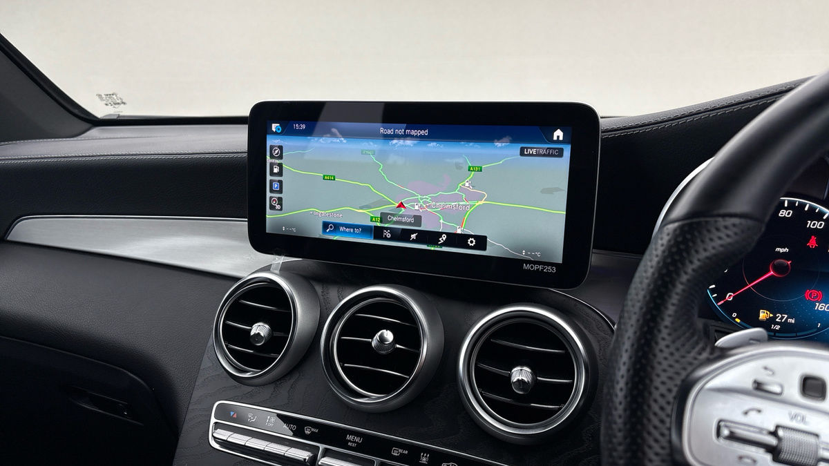 Mercedes-Benz GLC Image 17