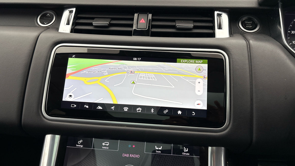 Land Rover Range Rover Sport Image 17