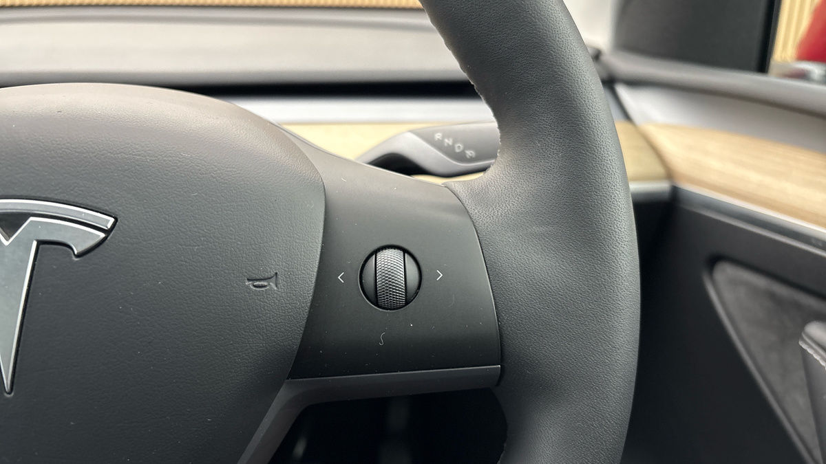 Tesla Model Y Image 14