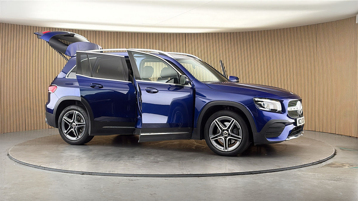 More views of Mercedes-Benz GLB