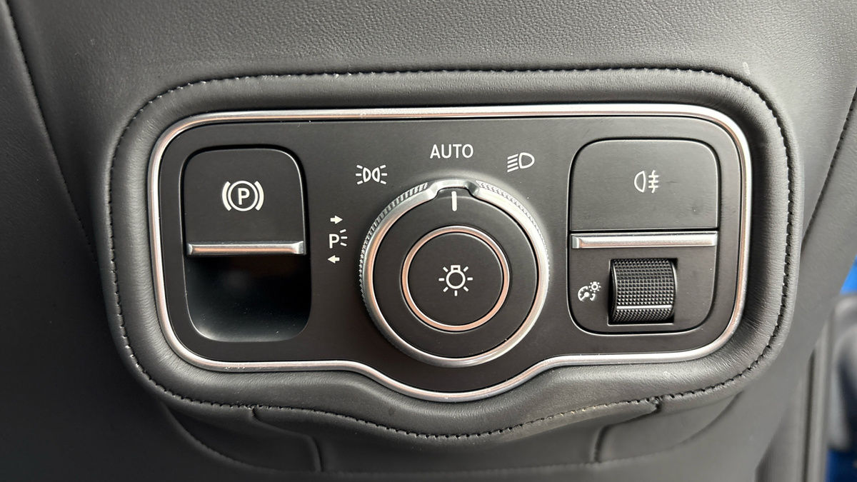 Mercedes-Benz G Class Image 39
