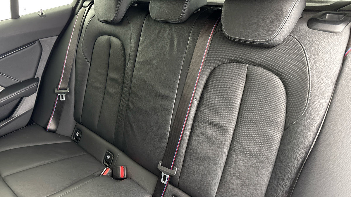 BMW 1 Series Image 8