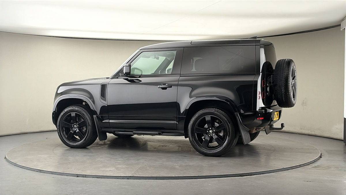 More views of Land Rover Defender 90