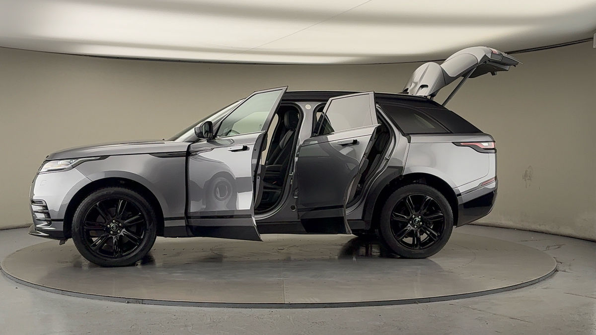 More views of Land Rover Range Rover Velar