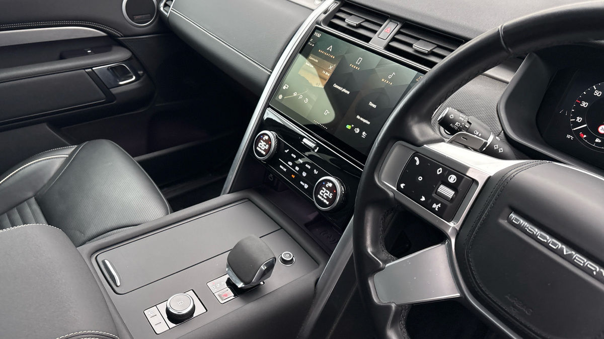 Land Rover Discovery Image 18