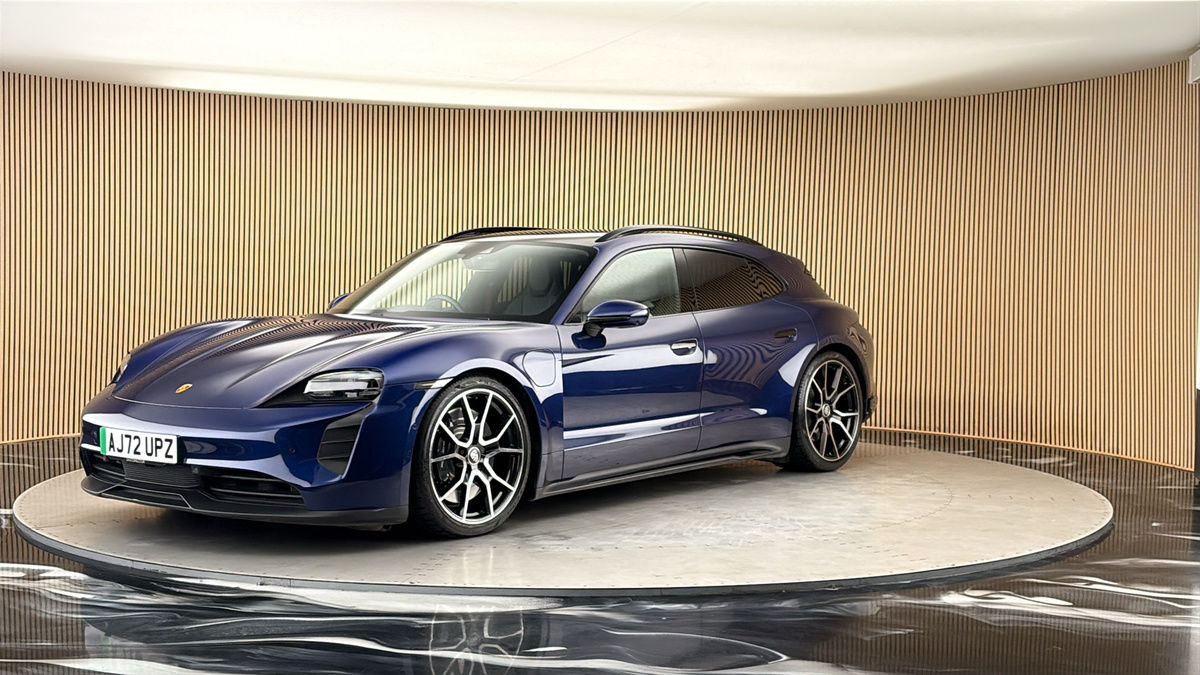 Porsche Taycan Image 21