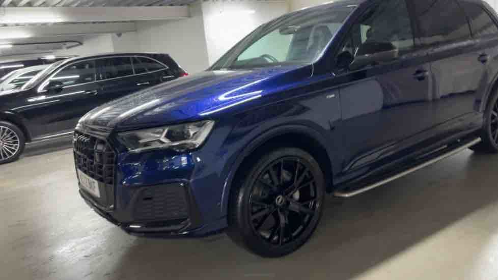 More views of Audi Q7