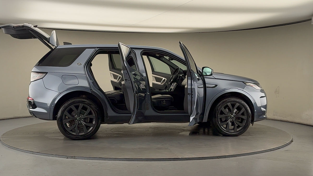 More views of Land Rover Discovery Sport