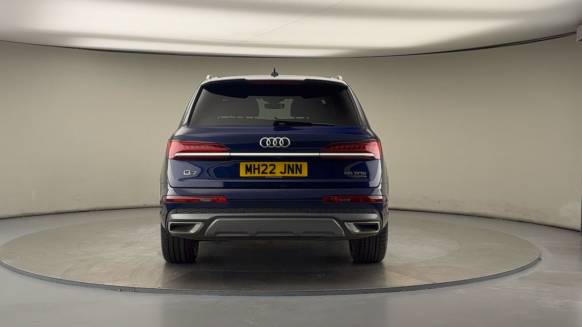 Audi Q7 Image 4