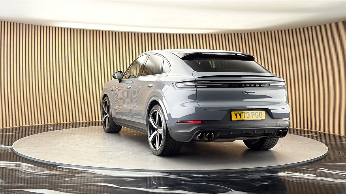 More views of Porsche Cayenne