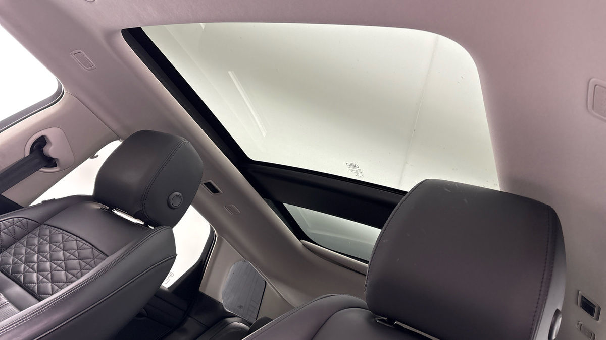 Land Rover Range Rover Evoque Image 6