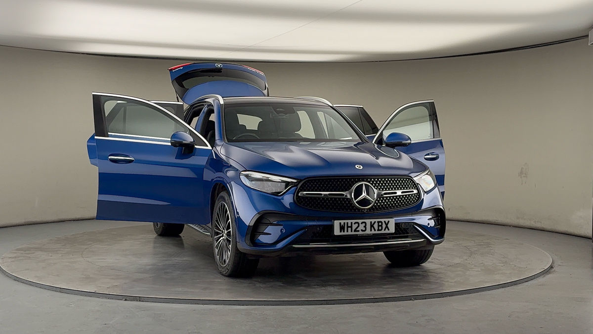 More views of Mercedes-Benz GLC