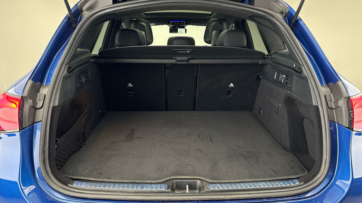 Mercedes-Benz GLC Image 11