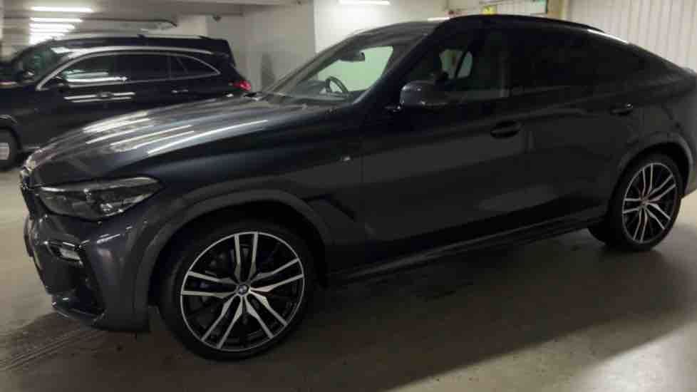 More views of BMW X6
