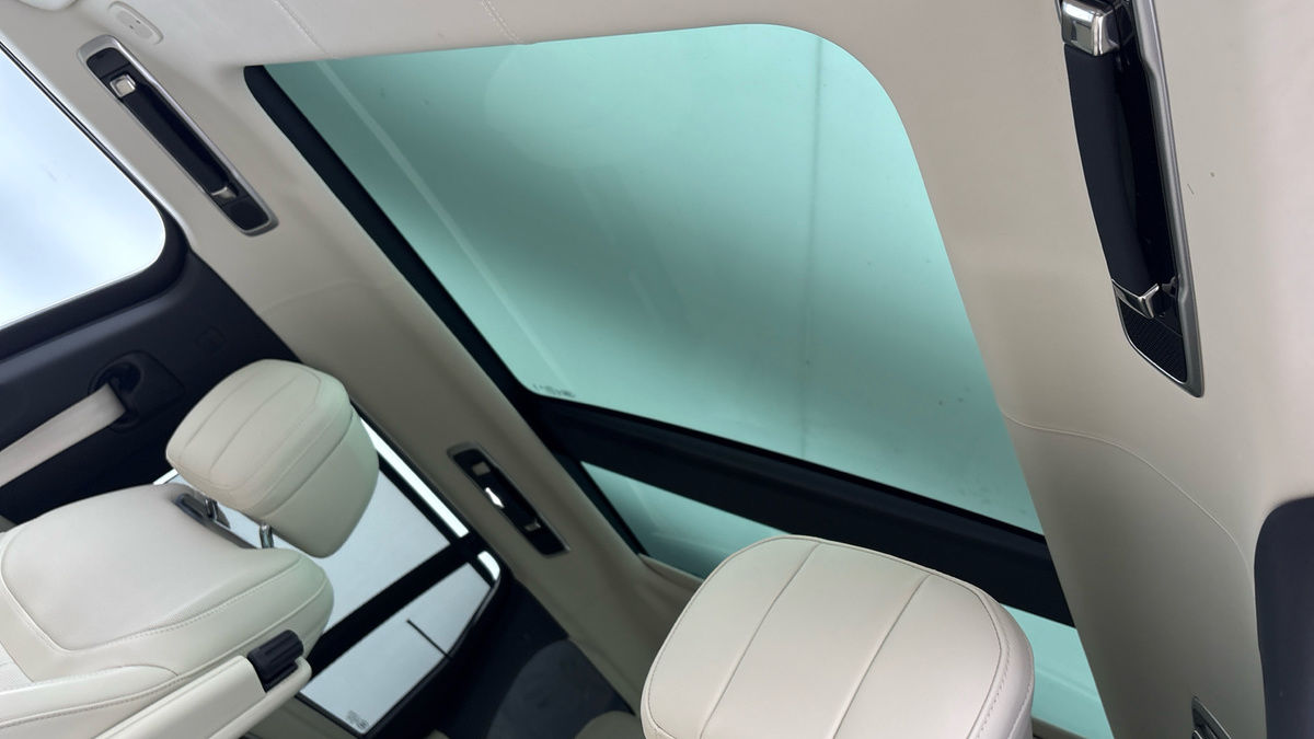 Land Rover Range Rover Image 6