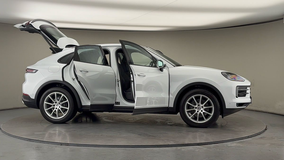 More views of Porsche Cayenne