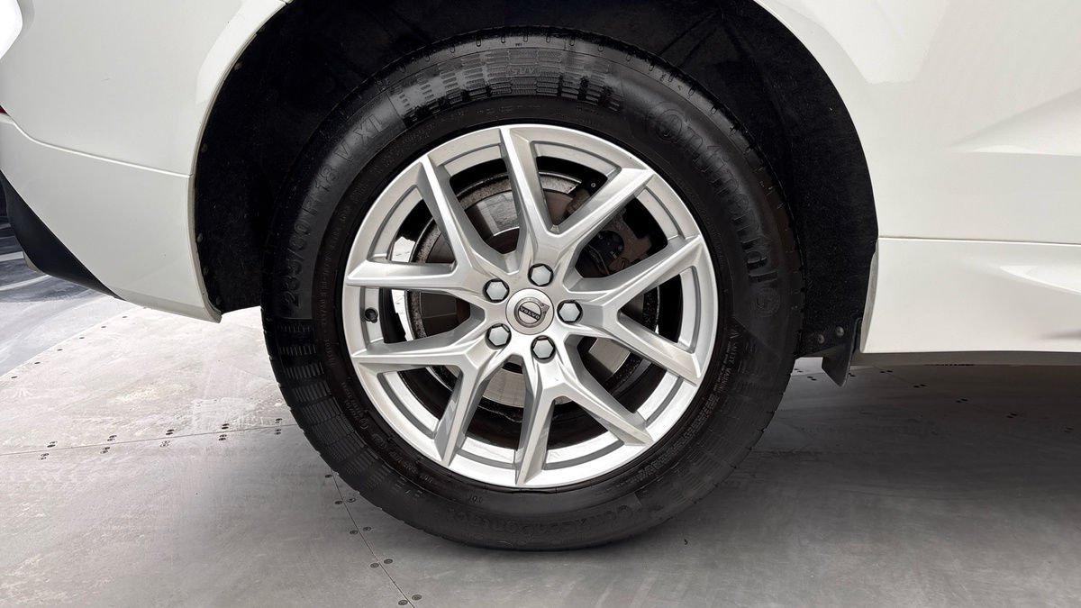 Volvo XC60 Image 10