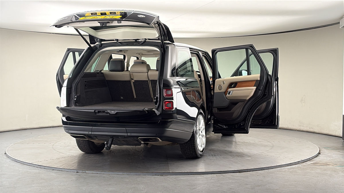 More views of Land Rover Range Rover