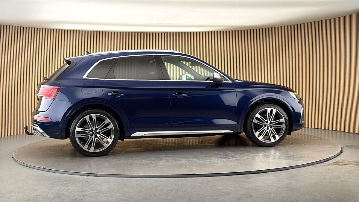 More views of Audi SQ5