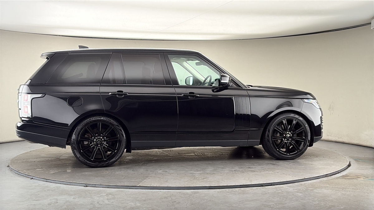 More views of Land Rover Range Rover