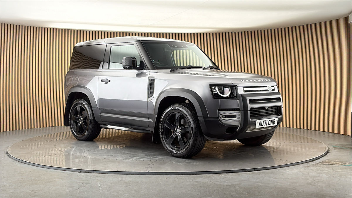 More views of Land Rover Defender 90