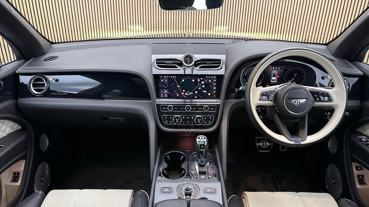 Bentley Bentayga Image 12