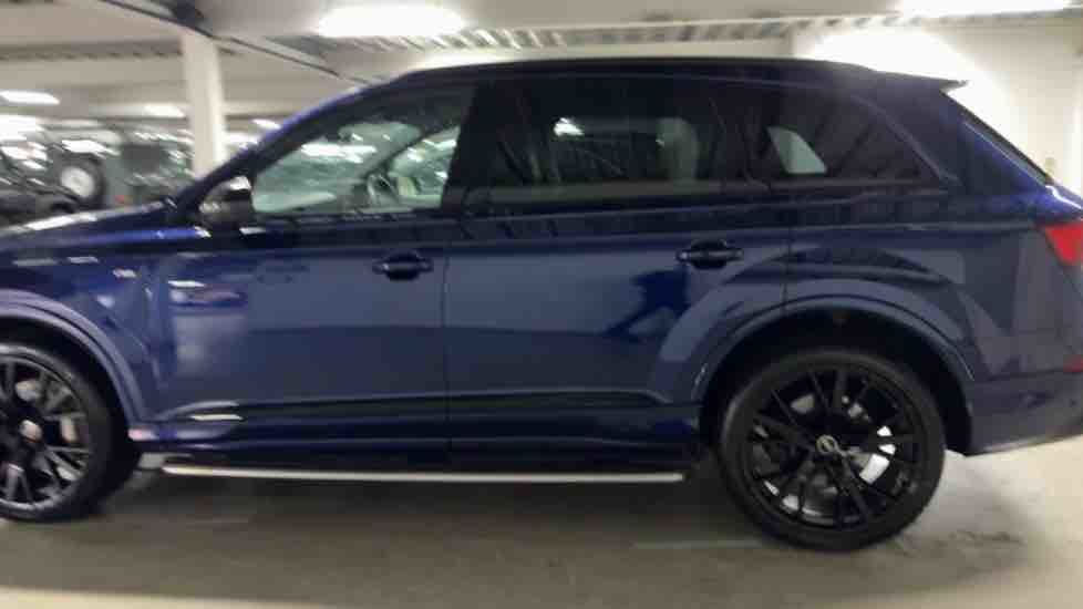 More views of Audi Q7