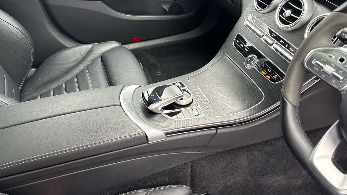 Mercedes-Benz C Class Image 18
