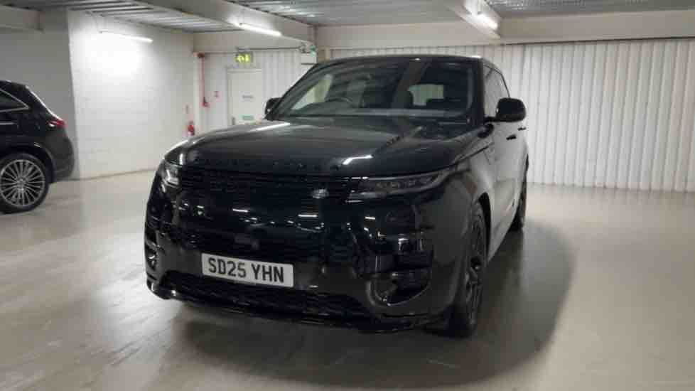 More views of Land Rover Range Rover Sport