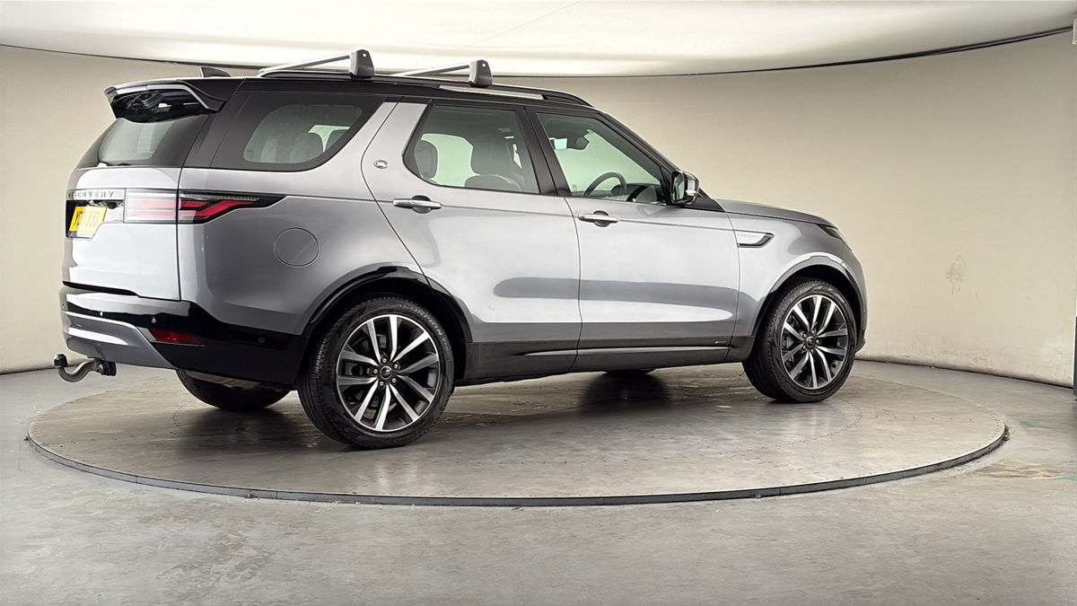 More views of Land Rover Discovery