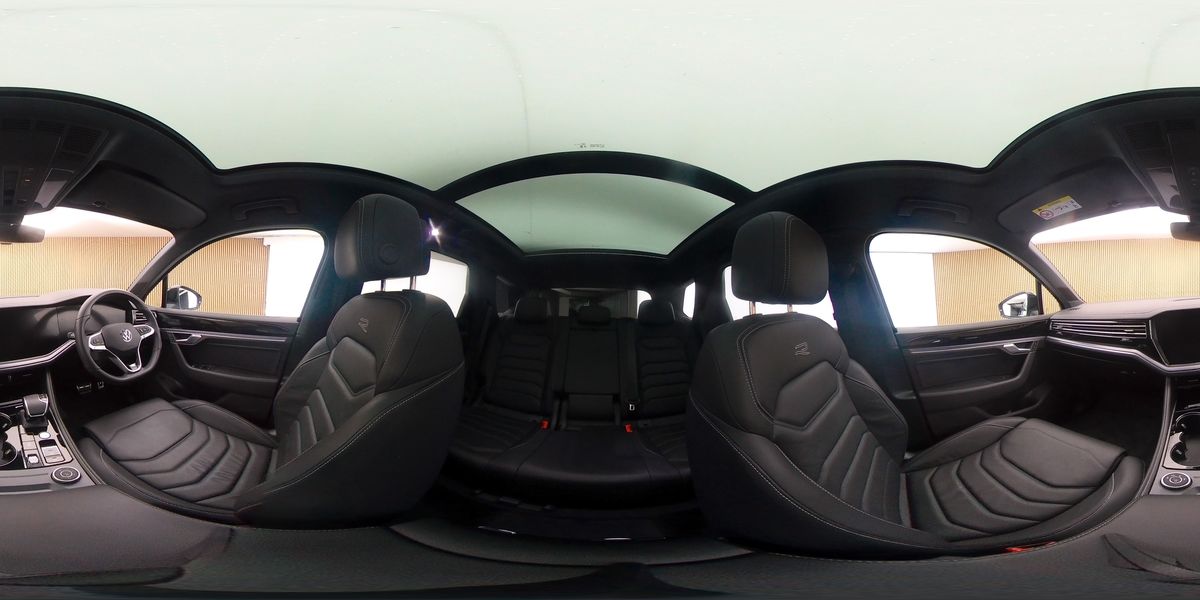 More views of Volkswagen Touareg