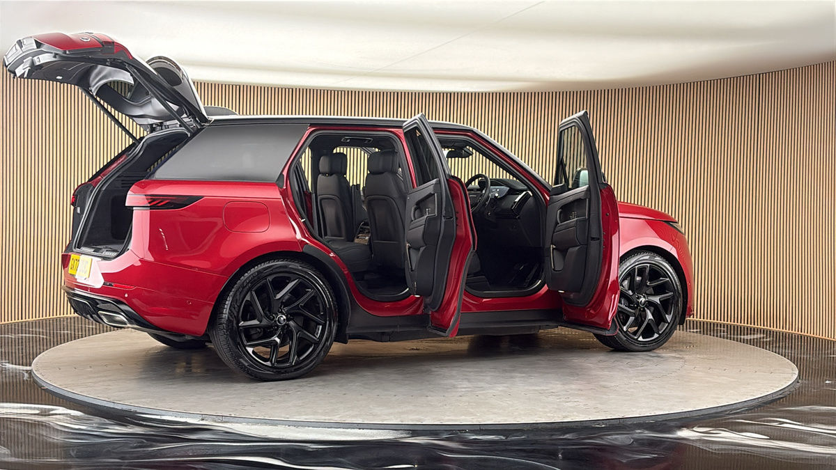 More views of Land Rover Range Rover Sport