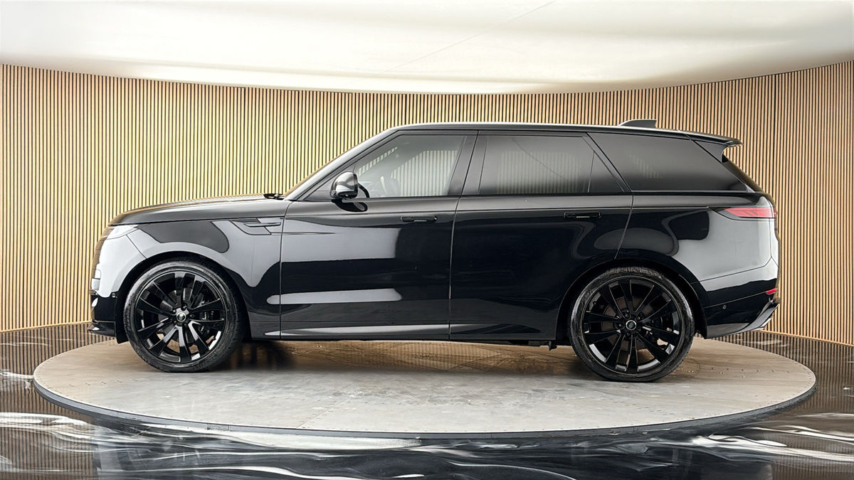 More views of Land Rover Range Rover Sport