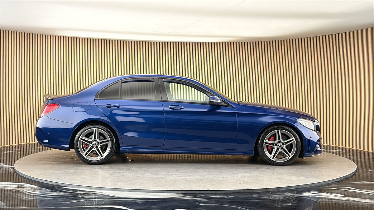 Mercedes-Benz C Class Image 16