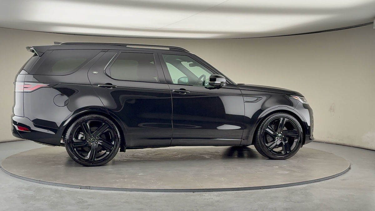 More views of Land Rover Discovery