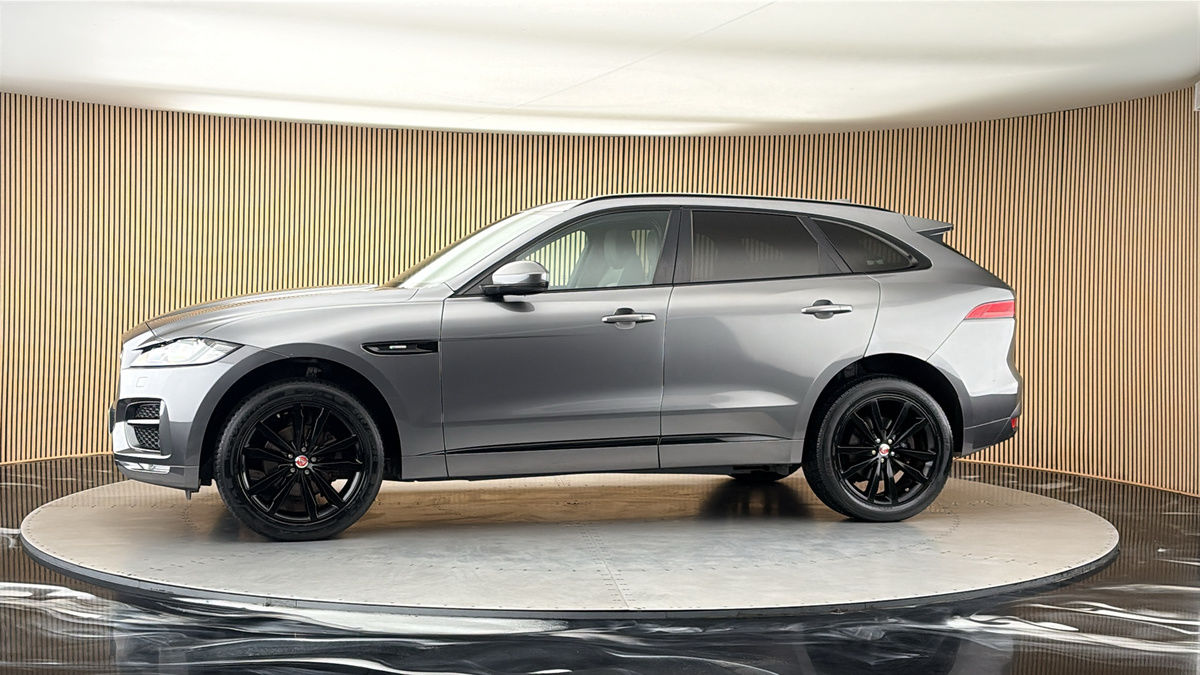 More views of Jaguar F-PACE