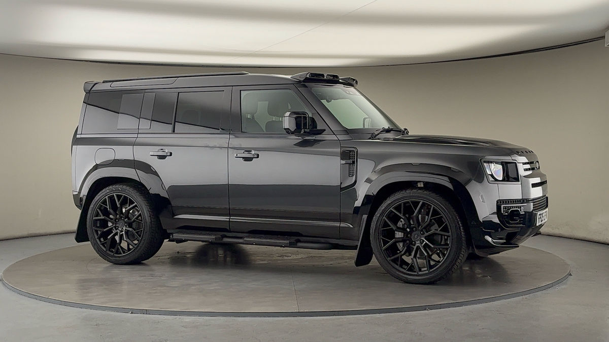 More views of Land Rover Defender 110
