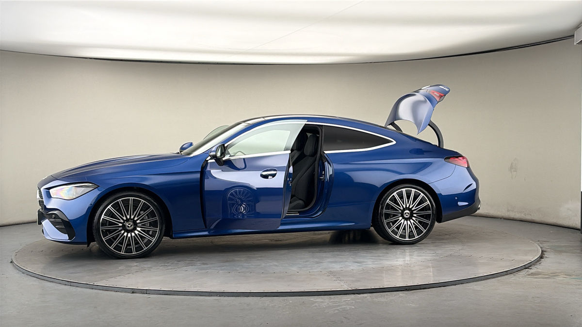 More views of Mercedes-Benz CLE