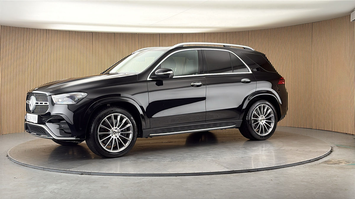 More views of Mercedes-Benz GLE