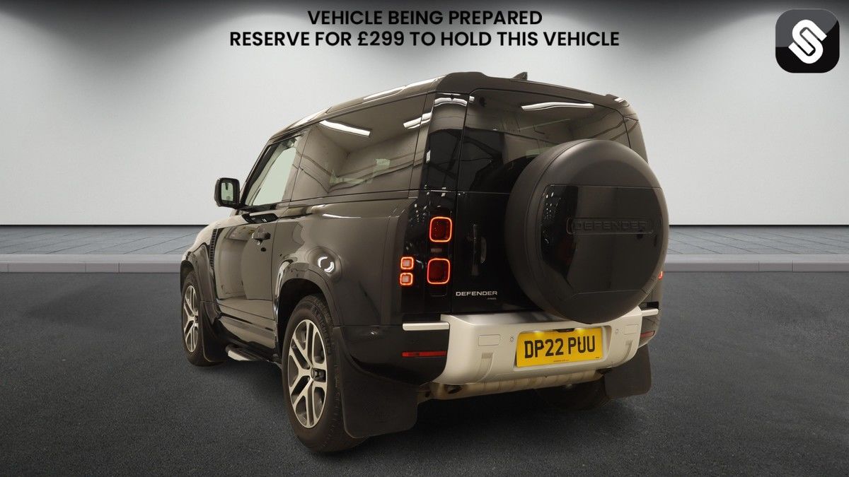 Land Rover Defender 90 Image 3