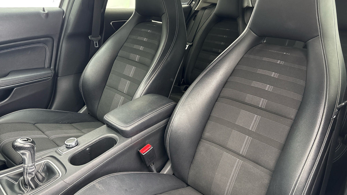 Mercedes-Benz GLA Image 7